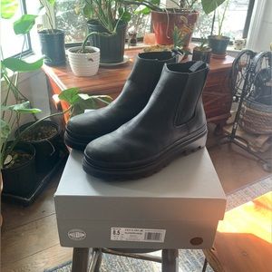 Palladium Pallatrooper Chelsea Boots - Men’s 8.5 (41.5)